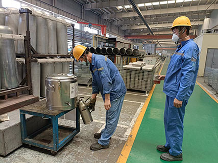 (图3)天海工业生产一线--解暑绿豆汤.jpg